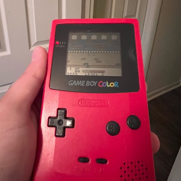 Game boy color with 5 games! - Picture 2 of 7
